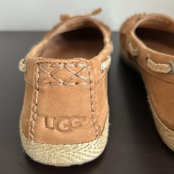 UGG Chivon espadrille moccasin shoe leather loafer tan brown sheepskin Sz 8