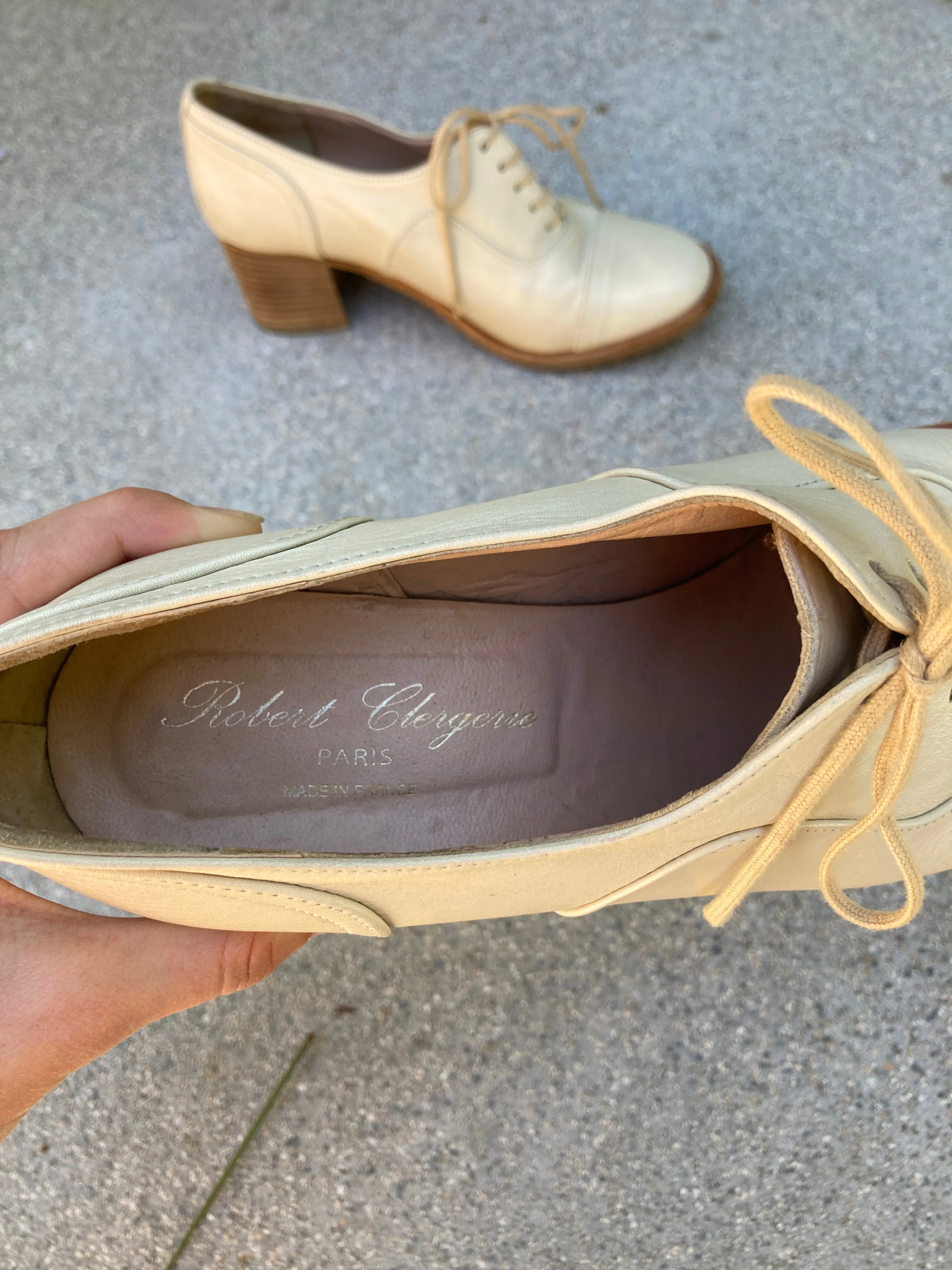 Vintage Robert Clergerie Block Heel Oxfords in Ivory
