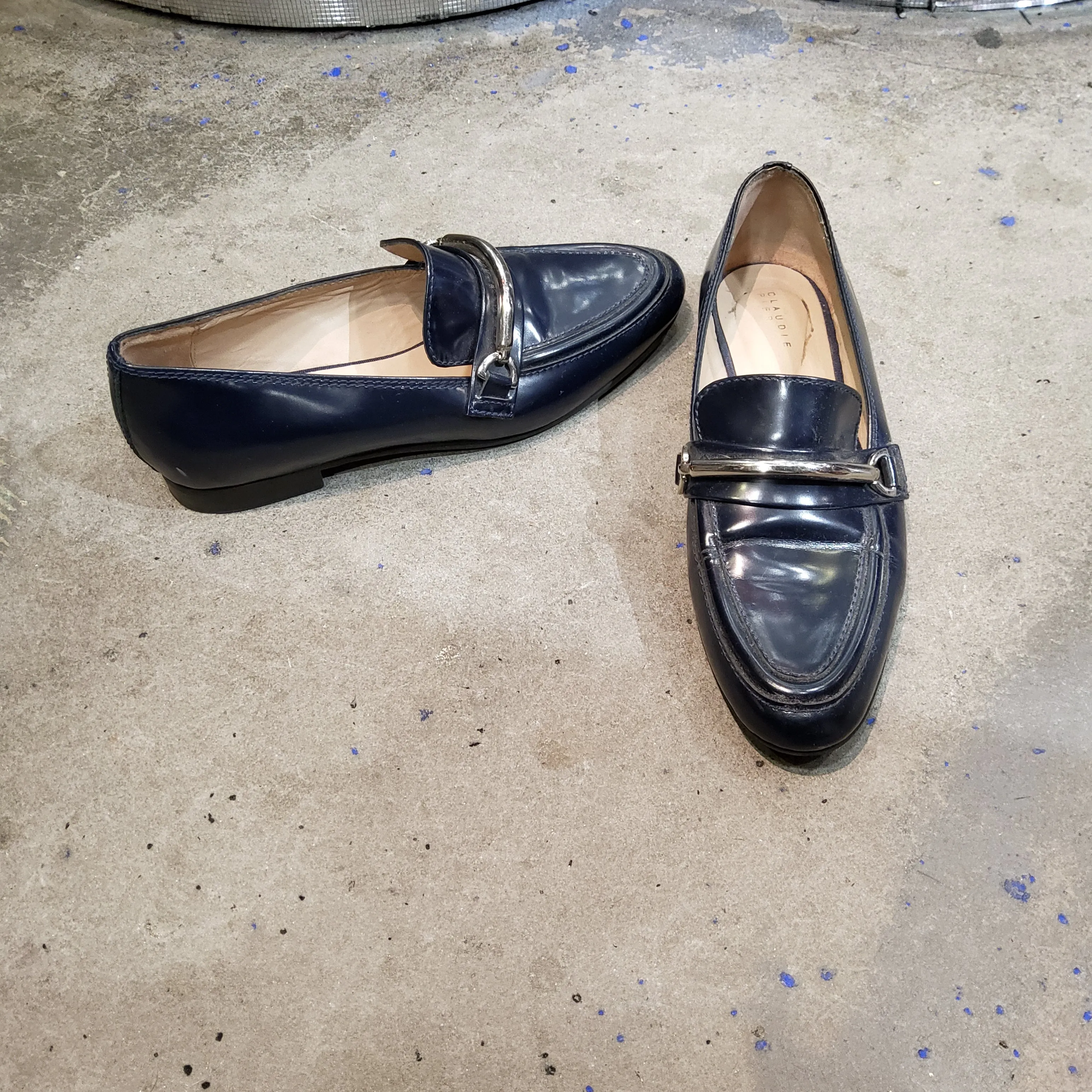 Women's moccasins