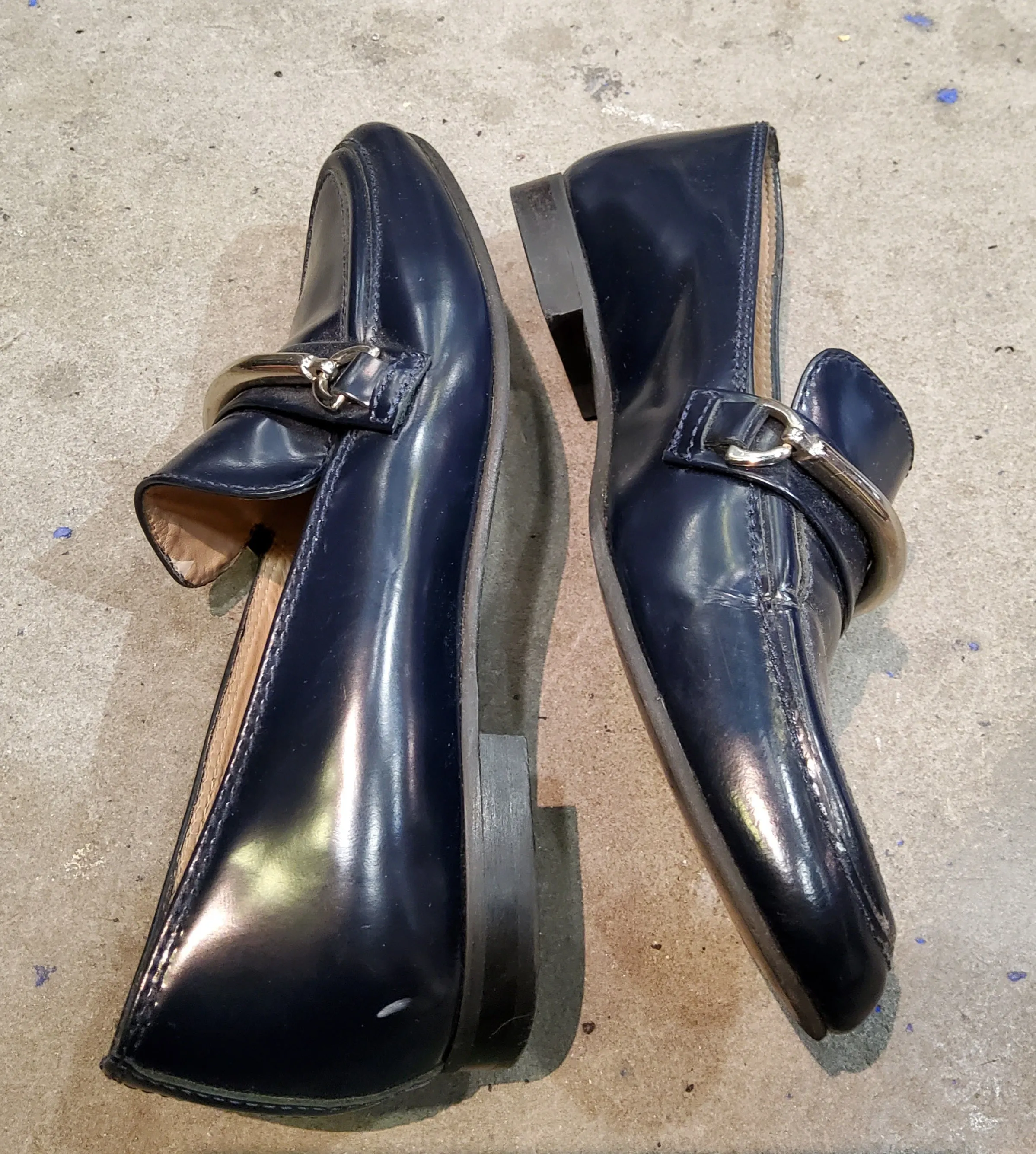 Women's moccasins